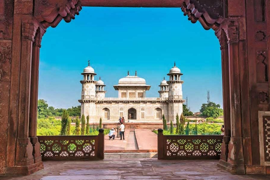 Itmad-ud-Daulah's Tomb tour