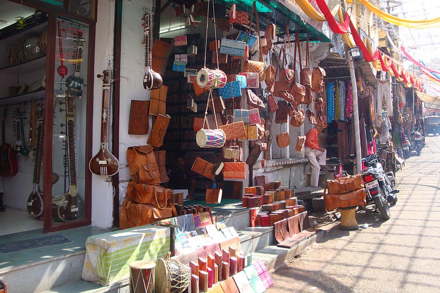 Shopping local markets udaipur